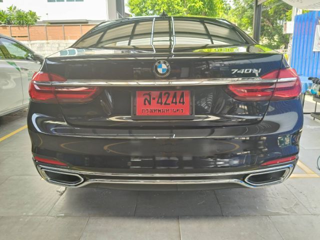 BMW Series 7 2016 740Li Sedan เบนซิน ไม่ติดแก๊ส เกียร์อัตโนมัติ ดำ รูปที่ 3