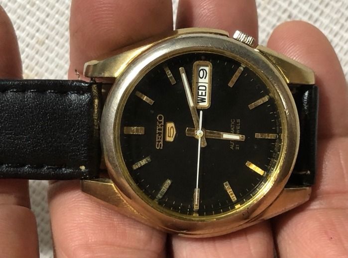 Seiko 5 หน้าดำหลักทอง หลังใส Automatic 21J 7s26 รูปที่ 2