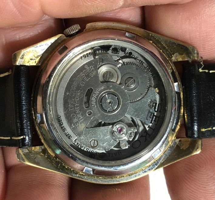 Seiko 5 หน้าดำหลักทอง หลังใส Automatic 21J 7s26 รูปที่ 4