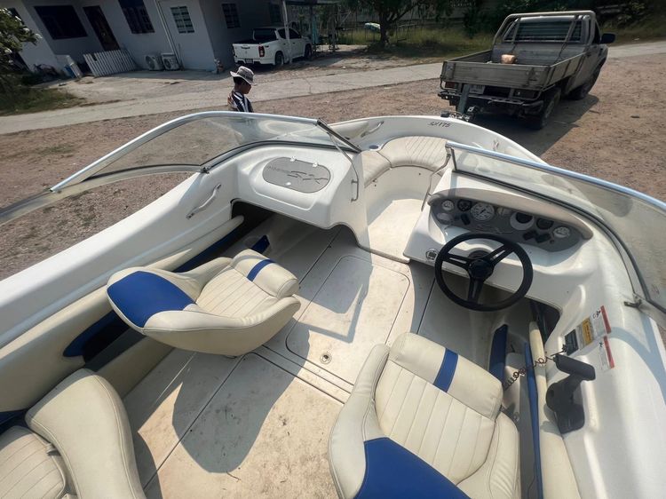 ขาย เรือหัวเปิด glastron 175 เครื่องดีเซล  รูปที่ 3