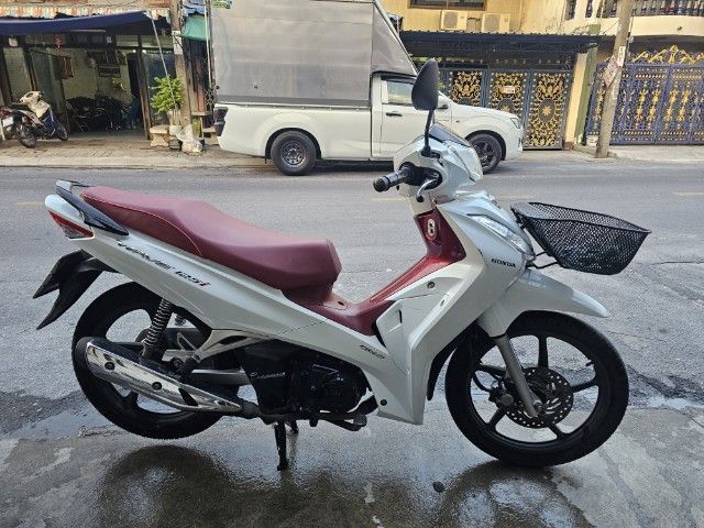 Honda Wave125iปี2018สตาร์ทมือล้อแม็คกุญแจ2ดอกสภาพพร้อมใช้รถบ้านเจ้าของขายเอง รูปที่ 5