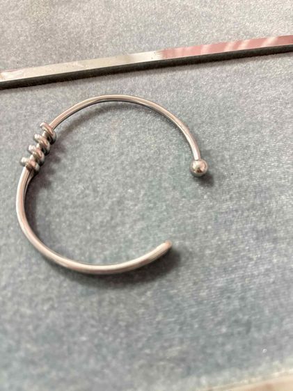 กำไรข้อมือสแตนเลทแท้ ซื้อมาจากร้านในห้างตามรุป 