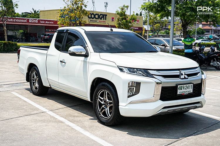 Mitsubishi Triton 2022 2.5 GLX Pickup ดีเซล ไม่ติดแก๊ส เกียร์ธรรมดา ขาว รูปที่ 3