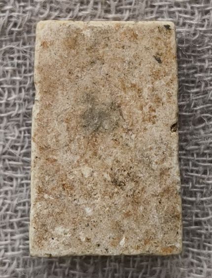 พระผงหลวงปู่ทวดเนื้อแห้งเก่าค่ะ รูปที่ 4