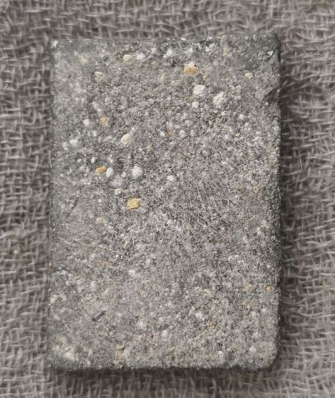 พระผงหลวงปู่ทวดเนื้อเก่าค่ะ รูปที่ 16