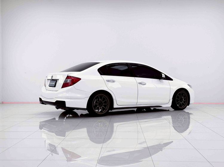 Honda Civic 2014 1.8 ES i-VTEC Sedan เบนซิน ไม่ติดแก๊ส เกียร์อัตโนมัติ ขาว รูปที่ 4