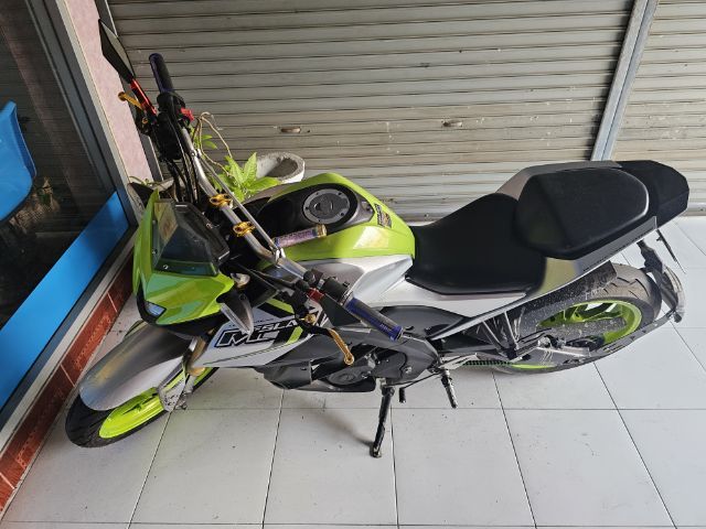 ขายมอไซด์M-SLAZปี2560รถพร้อมโอนยางหน้าหลังพึ่งเปลี่ยนโซ่สเตอพึ่งเปลี่ยนเครื่องดีวิ่งฉิว