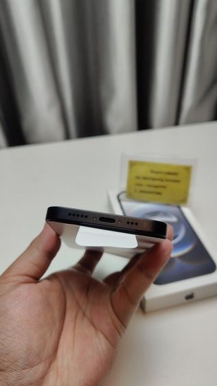 iPhone 16e 128gb (black) รูปที่ 6