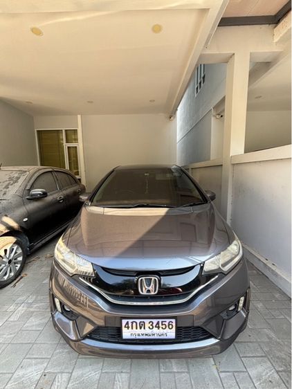 รถ Honda Jazz 1.5 V สี เทา