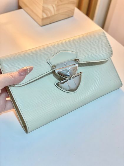 กระเป๋าสตางค์ Louis Vuitton รูปที่ 4
