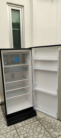 ขายตู้เย็น HITACHI รุ่น R-64W-1 ขนาด 6.6 คิว สภาพสวย รูปที่ 7