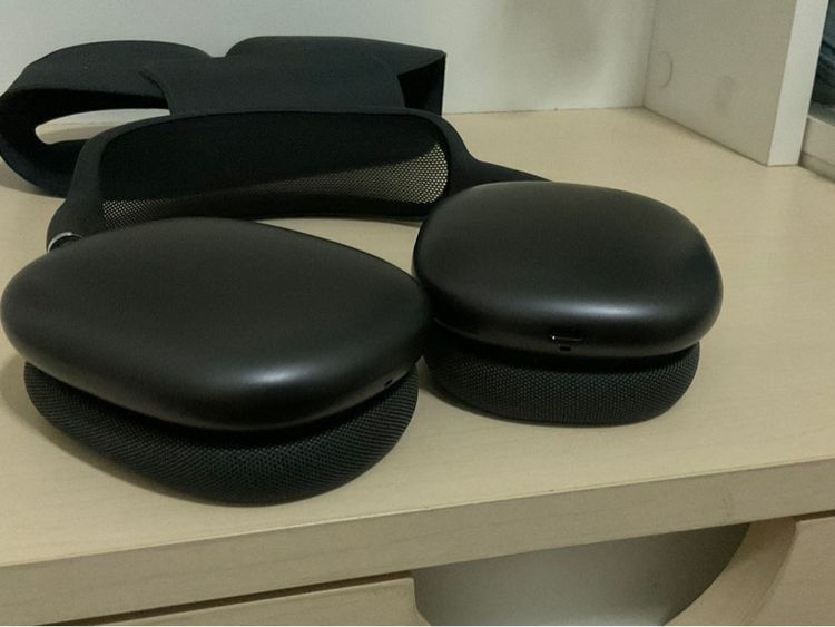 Airpod Max lighting  รูปที่ 2