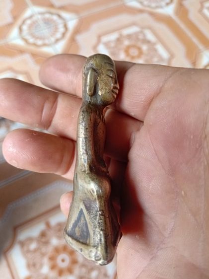 พ่องั่งสร้อยสังวาลเศียรโล้นเนื้อทองบวบ รูปที่ 3