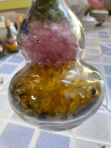 ขวด  นำ้เต้า บรรจุ  หินสี  ของมงคล    รูปที่ 6