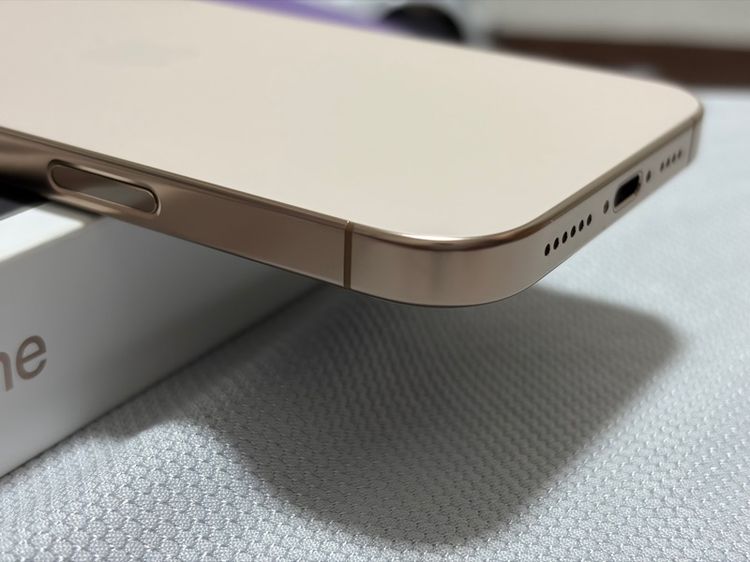 iPhone 16 Pro Max  Desert Titanium , 256GB รูปที่ 8