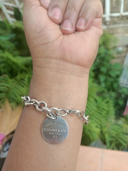 Tiffany Co. Sterling Silver 925 Tiffany Wrist size 7 Inc.36g.New York Usa.Made สร้อยข้อมือผู้ชาย แบรนด์ดังจับต้องได้ ข้อมือ 7 นิ้ว หนัก 2บาท รูปที่ 7