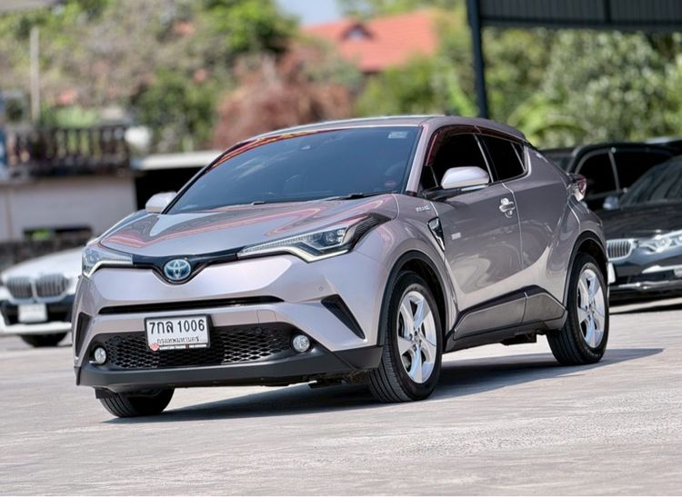 รถ Toyota C-HR 1.8 HV Hi สี เทา