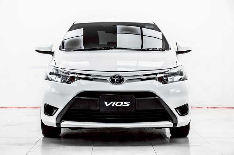 Toyota Vios 2013 1.5 E Sedan เบนซิน ไม่ติดแก๊ส เกียร์อัตโนมัติ ขาว รูปที่ 4