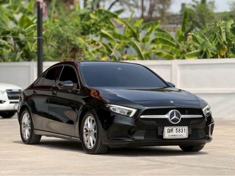 รถ Mercedes-Benz A-Class A200 สี ดำ