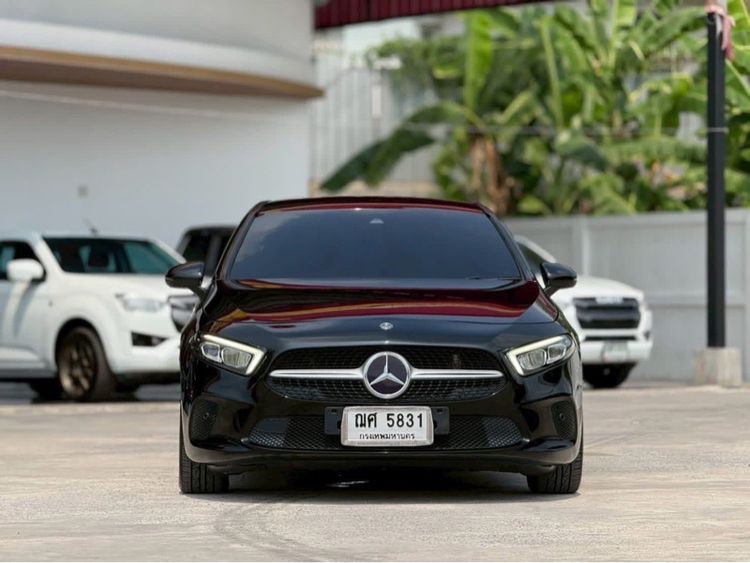 Mercedes-Benz A-Class 2018 A200 Sedan เบนซิน ไม่ติดแก๊ส เกียร์อัตโนมัติ ดำ รูปที่ 2