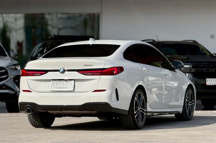 BMW Series 2 2019 218i Sedan เบนซิน ไม่ติดแก๊ส เกียร์อัตโนมัติ ขาว รูปที่ 4