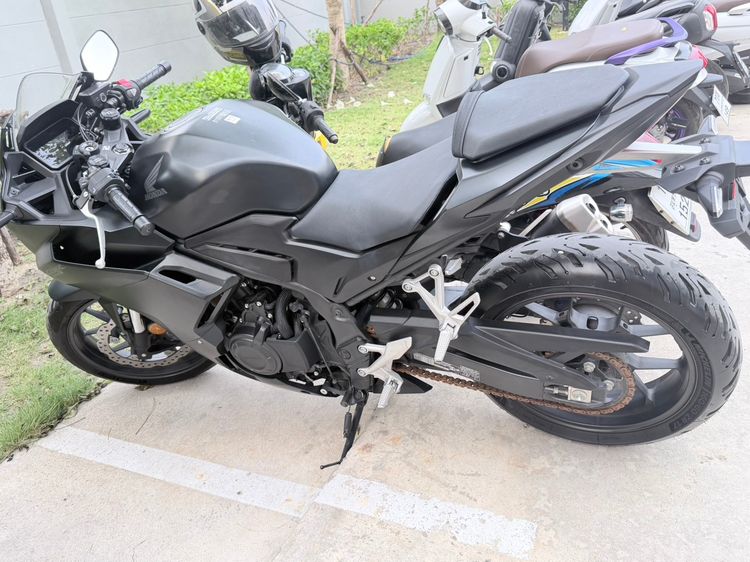 Honda CBR500R 2024 สีดำ Mat Gunpowder Black Metallic  รูปที่ 3