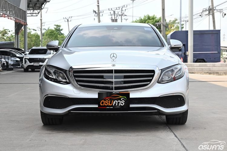 Mercedes-Benz E-Class 2018 E350 Sedan ปลั๊กอินไฮบริด (PHEV) ไม่ติดแก๊ส เกียร์อัตโนมัติ บรอนซ์เงิน รูปที่ 2
