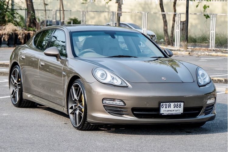 รถ Porsche Panamera 3.6 V6 สี น้ำตาล