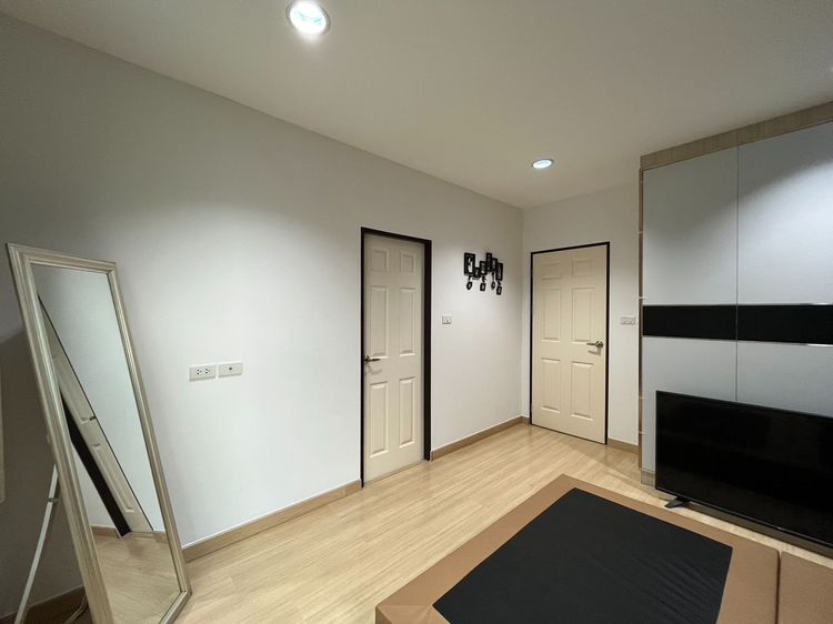 ตกแต่งครบ  ให้เช่า ม.เดอะซิมโฟนี่ The Symphony ซอยนวมินทร์ 163 นวลจันทร์ 36 ทาวน์โฮม 3 ชั้น 19 ตร.ว. แปลงมุม รูปที่ 4