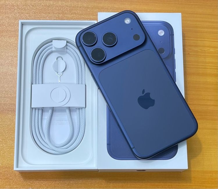 iphone 17 pro 1TB สภาพใหม่เอี่ยม
