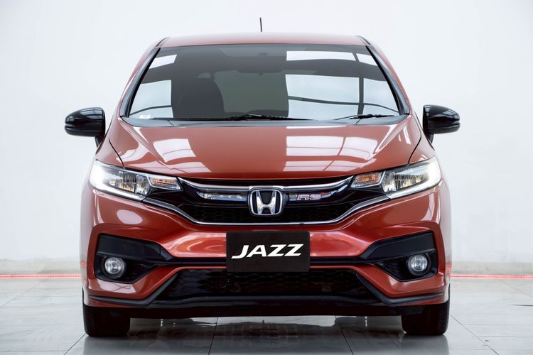 Honda Jazz 2017 1.5 RS i-VTEC Sedan เบนซิน ไม่ติดแก๊ส เกียร์อัตโนมัติ ส้ม รูปที่ 4