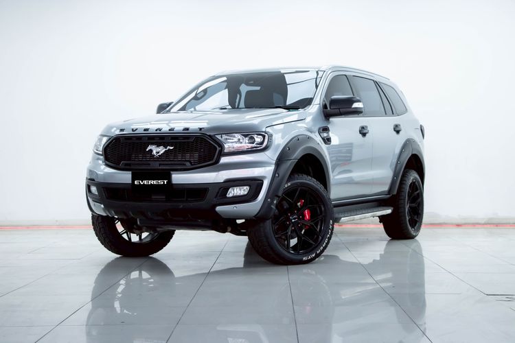 รถ Ford Everest 2.0 Turbo Titanium+ สี เทา