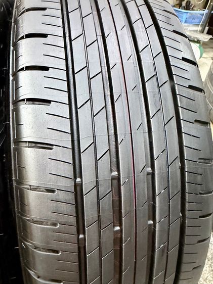 ยางถอดป้ายแดงขอบ 17” ยี่ห้อ BRIDGESTONE รุ่น ALENZA HL33 ขนาด 215-60R17 ปี 25 ครีบหน้ายางยังอยู่ครบ  รูปที่ 8
