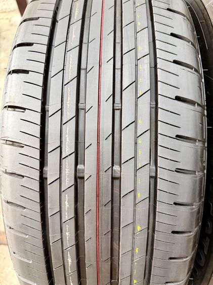 ยางถอดป้ายแดงขอบ 17” ยี่ห้อ BRIDGESTONE รุ่น ALENZA HL33 ขนาด 215-60R17 ปี 25 ครีบหน้ายางยังอยู่ครบ  รูปที่ 5