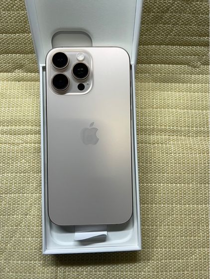 Apple iphone 16Promax 256 แบต90 สภาพสวยยกกล่องประกันหมด8เดือน4 ตัวเครื่องมีรอยเคสกัดนิดเดียวกล้องไม่ราไม่มีเลเซอ รูปที่ 2