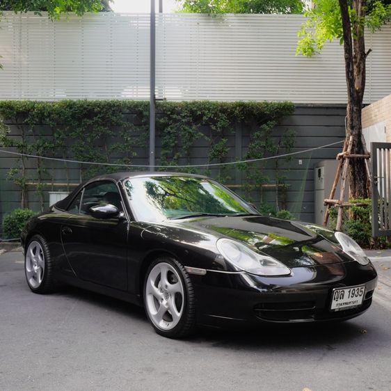 Porsche 911 Carrera 4 Cabriolet (996) ปี 2000 ไมล์แท้ 35,xxx km  ใช้งานจริงได้ สะสมได้สภาพสวยมาก หายากมากในตลาด รถออกAAS 