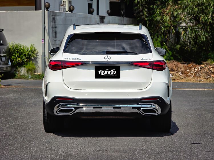 Mercedes-Benz GLC-Class 2023 GLC350e Utility-car ปลั๊กอินไฮบริด (PHEV) ไม่ติดแก๊ส เกียร์อัตโนมัติ ขาว รูปที่ 4