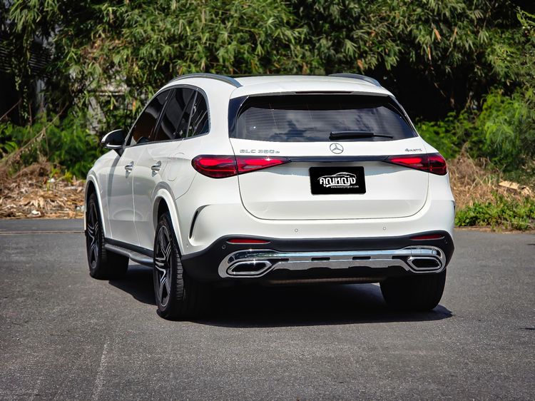 Mercedes-Benz GLC-Class 2023 GLC350e Utility-car ปลั๊กอินไฮบริด (PHEV) ไม่ติดแก๊ส เกียร์อัตโนมัติ ขาว รูปที่ 2