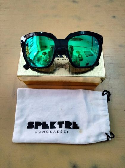 แว่นกันแดด SPEKTRE 