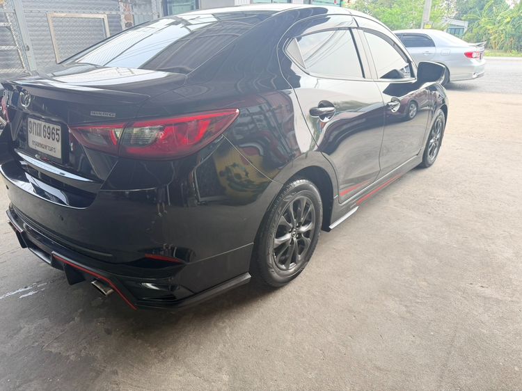 Mazda Mazda 2 2021 1.3 Skyactiv-G Sedan เบนซิน ไม่ติดแก๊ส เกียร์อัตโนมัติ ดำ รูปที่ 4