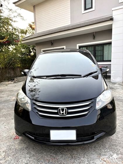 รถ Honda Freed 1.5 E สี ดำ