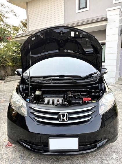 Honda Freed 2013 1.5 E Sedan เบนซิน ไม่ติดแก๊ส เกียร์อัตโนมัติ ดำ รูปที่ 3