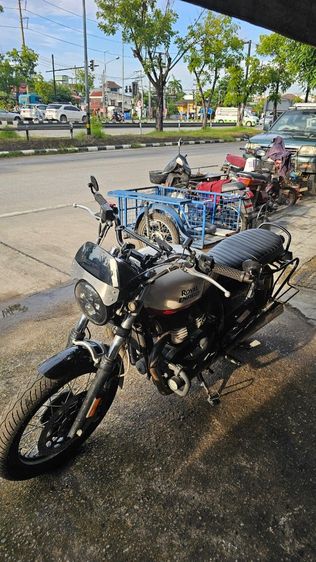 Royal Enfield 650 Twins (Interceptor) 