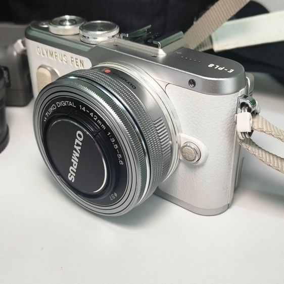 อื่นๆ ไม่กันน้ำ Olympus PEN E-PL8 + เลนส์ 14-42mm สีขาว สภาพสวย ถ่ายคาเฟ่สวยมาก พร้อมใช้งาน