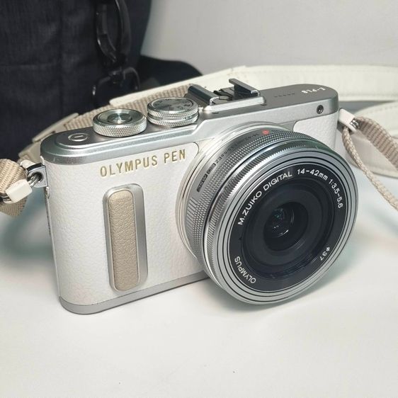 Olympus PEN E-PL8 + เลนส์ 14-42mm สีขาว สภาพสวย ถ่ายคาเฟ่สวยมาก พร้อมใช้งาน รูปที่ 3