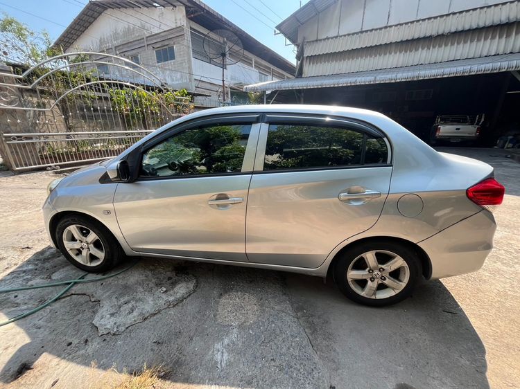 Honda Brio 2013 1.2 Amaze V Sedan เบนซิน เกียร์อัตโนมัติ เทา รูปที่ 4