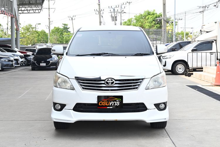 Toyota Innova 2012 2.0 V Utility-car เบนซิน ไม่ติดแก๊ส เกียร์อัตโนมัติ ขาว รูปที่ 2