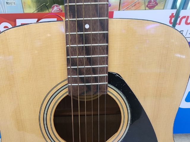 กีต้าร์Yamaha F310 รูปที่ 2