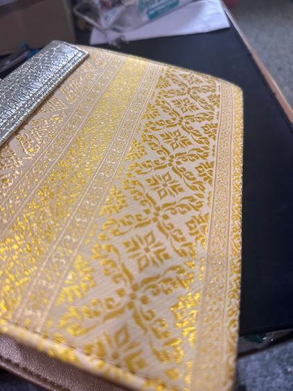 กระเป๋า otop ลายเลื่อมทอง ของใหม่ไม่เคยใช้งาน รูปที่ 3