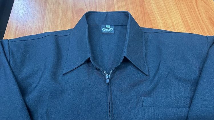 เสื้อแจ็คเก็ตสีดำ  รูปที่ 2